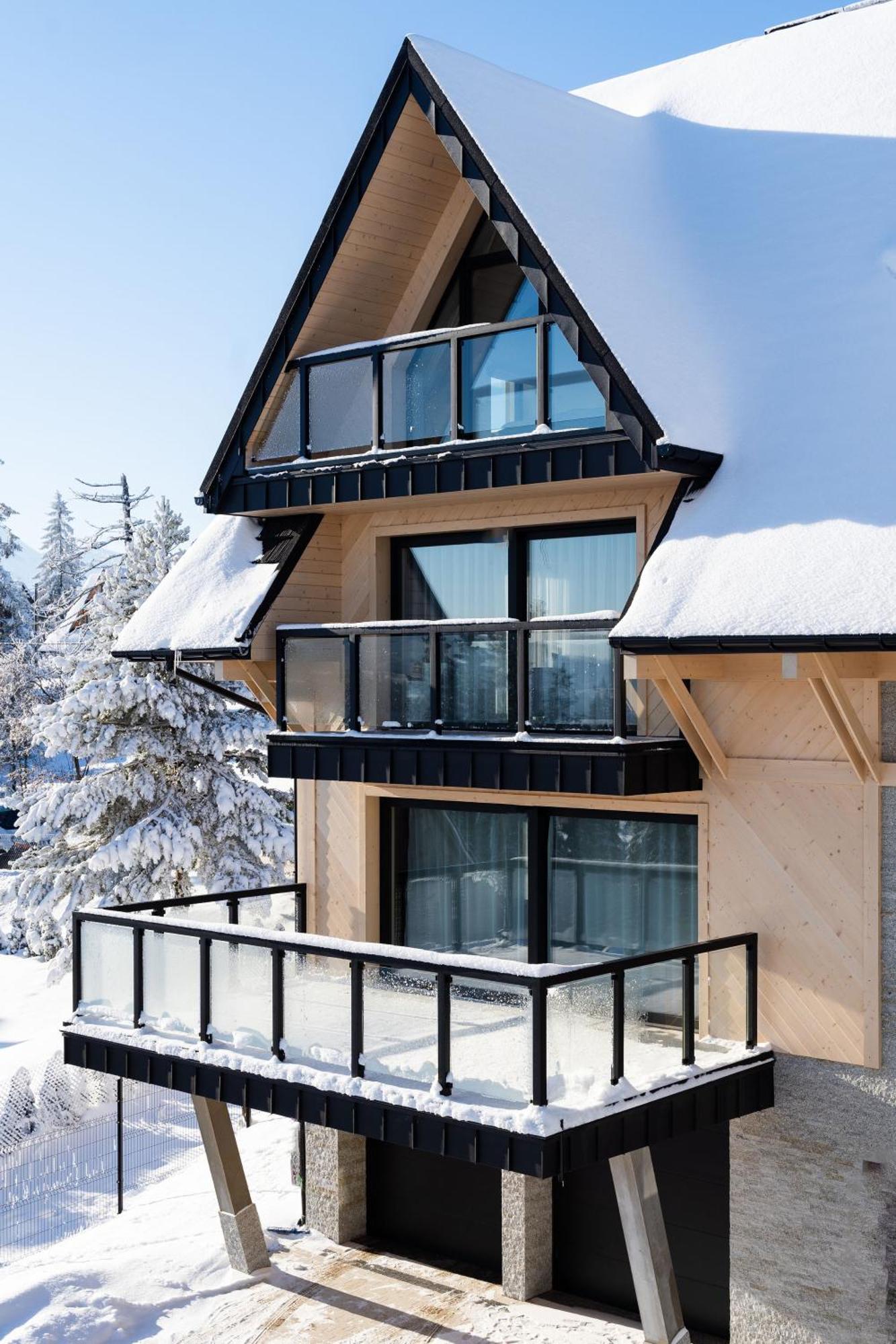 Alpina Residence & Kameralne Spa ブコビナ・タトシャンスカ エクステリア 写真
